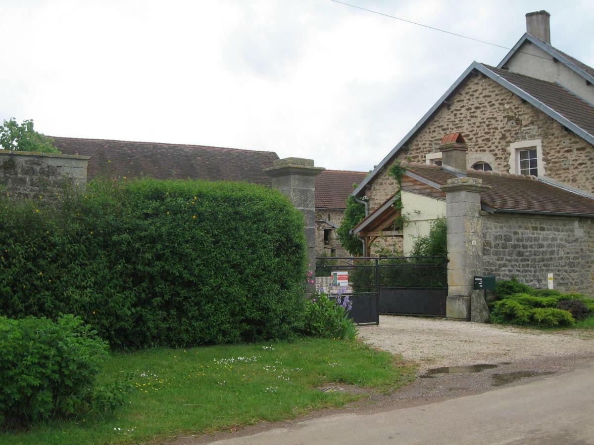 Gite Le Village Normier ภายนอก รูปภาพ
